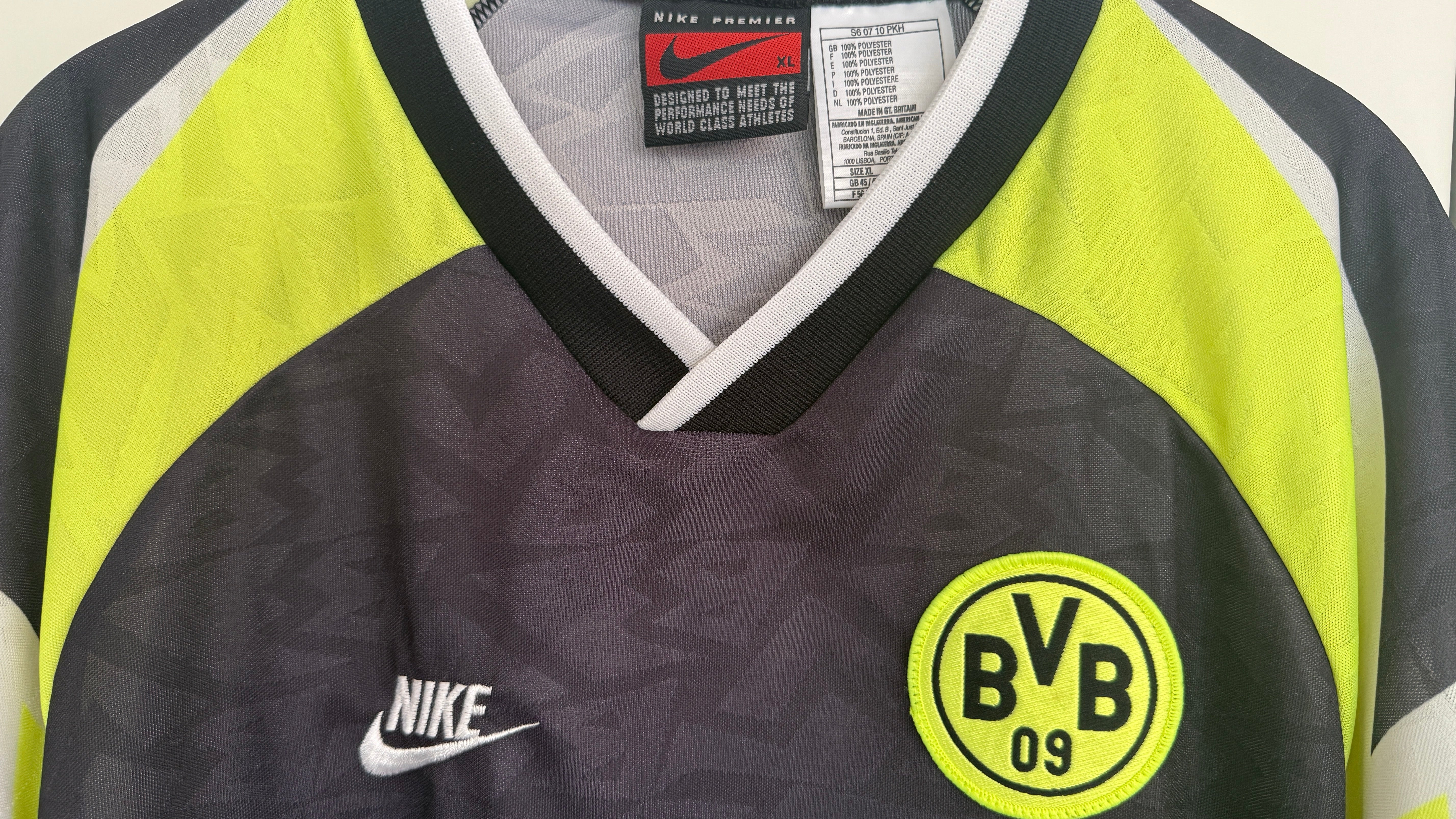 Gefälschte Fussballtrikots erkennen: Die häufigsten