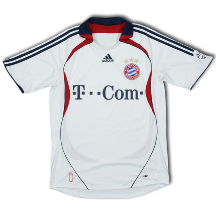 FC Bayern München 2006-07 auswärts M adidas