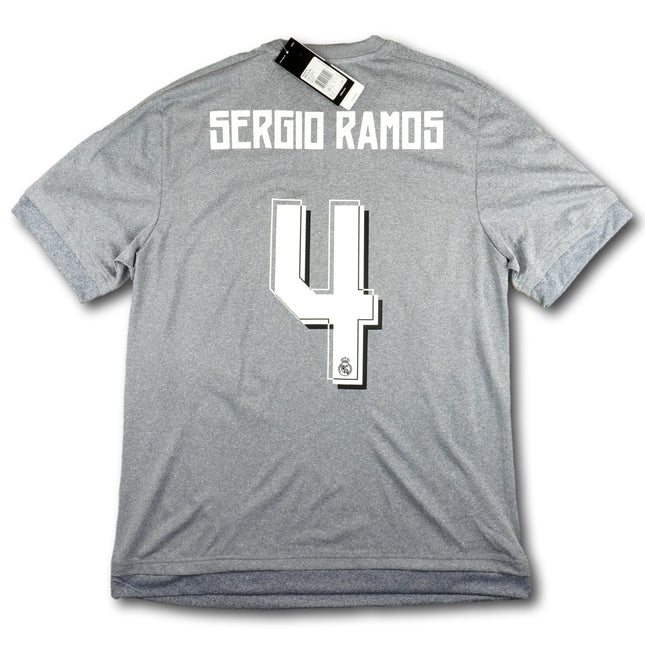 Real Madrid 2015-16 Trikot auswärts Champions-League-Sieger - BNWT - SERGIO RAMOS #4 - 10/10 - [L]