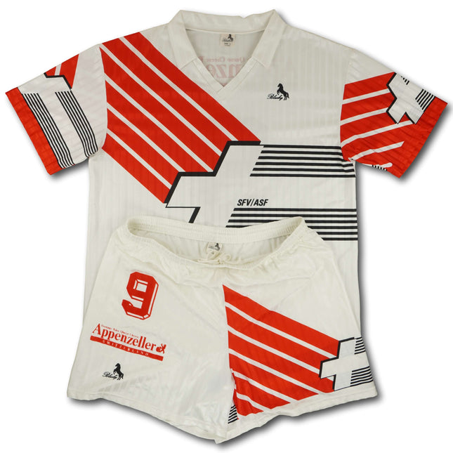 Schweiz 1990 Trikot auswärts inkl. Shorts - #9 - 8/10 - [XL]