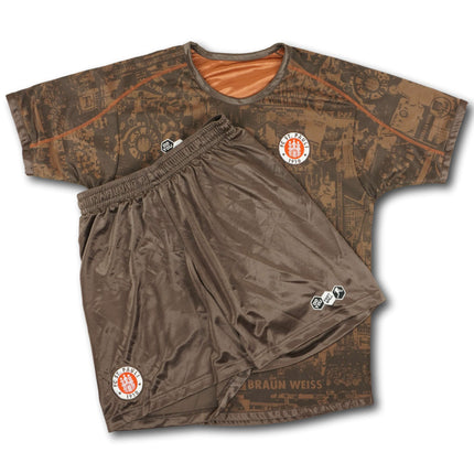 FC St. Pauli 2010-11 Trikot heim inkl. Hose - 100-Jahre Jubiläum & beidseitig tragbar - 7/10 - [M]